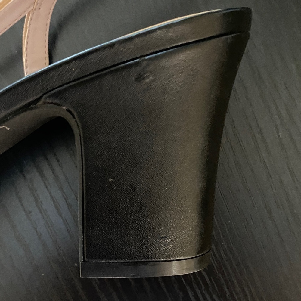 Preston & York Black and Tan Heels - Picture 6 of 6